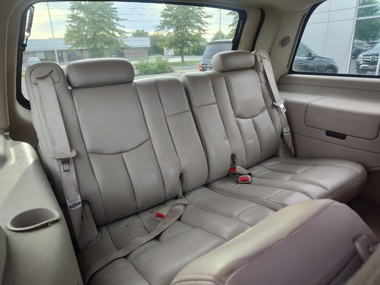 Cadillac Escalade 4dr AWD 2003