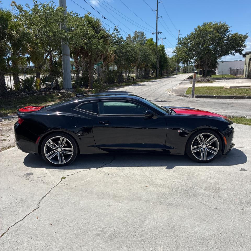 Chevrolet Camaro 2dr Cpe 2LT 2017
