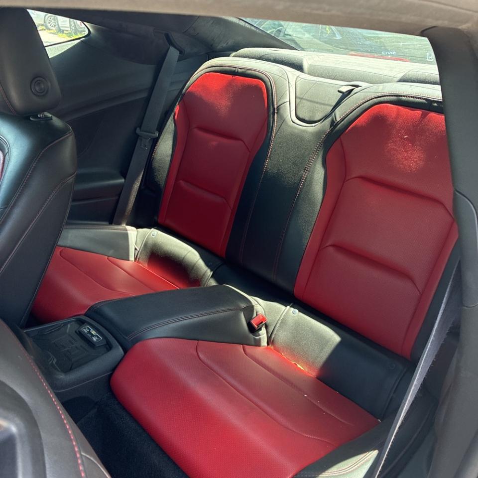 Chevrolet Camaro 2dr Cpe 2LT 2017
