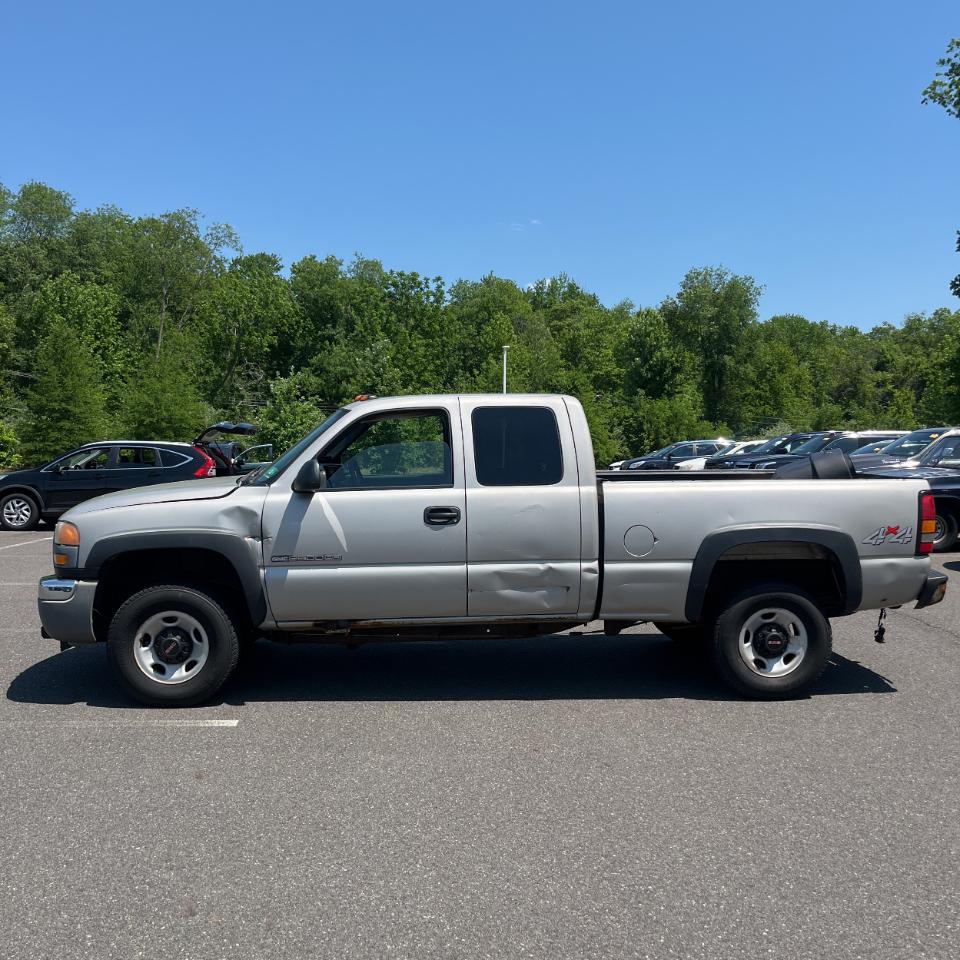 GMC Sierra 2500HD Classic 4WD Ext Cab 143.5" Work Truck 2007
