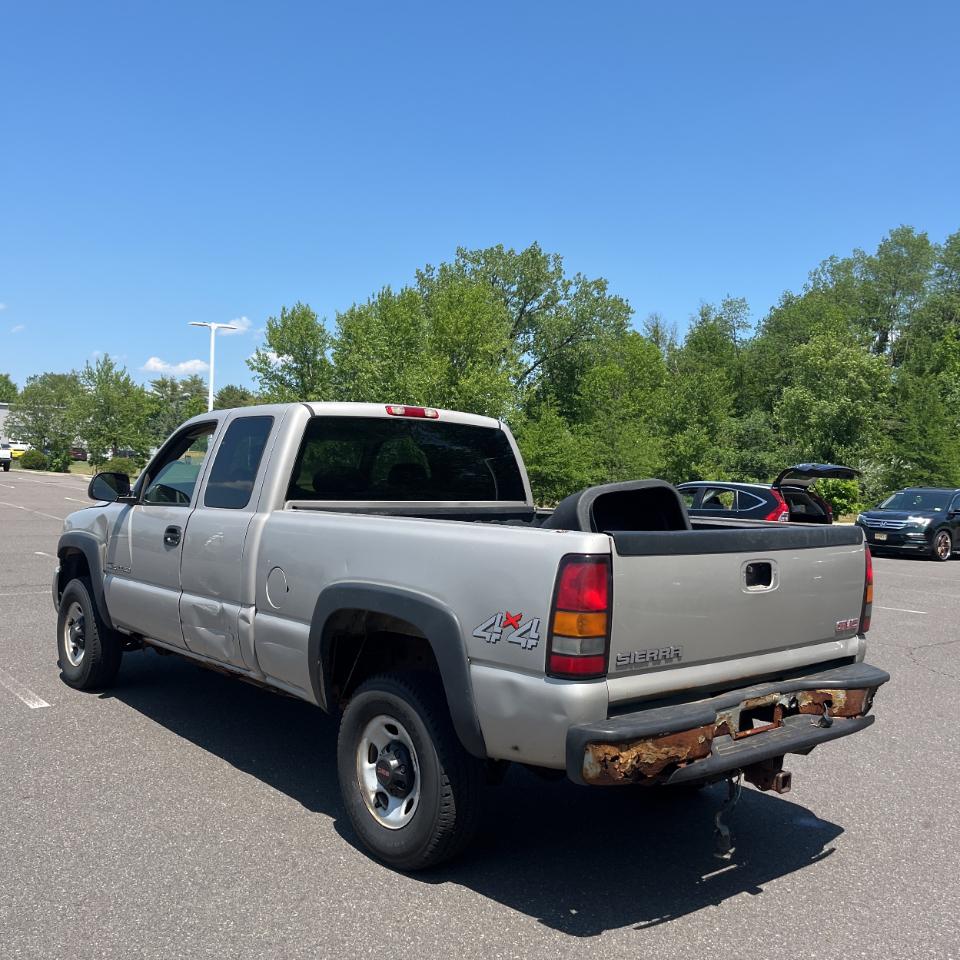 GMC Sierra 2500HD Classic 4WD Ext Cab 143.5" Work Truck 2007