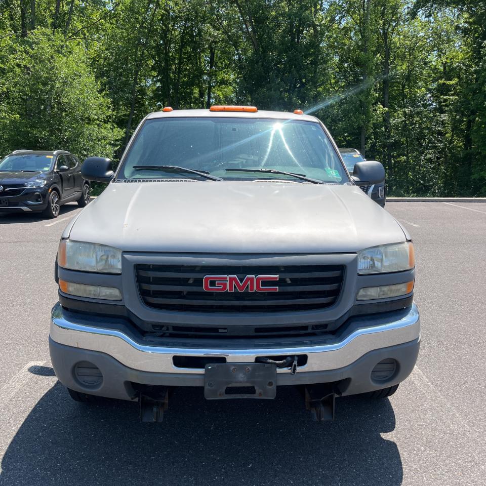 GMC Sierra 2500HD Classic 4WD Ext Cab 143.5" Work Truck 2007
