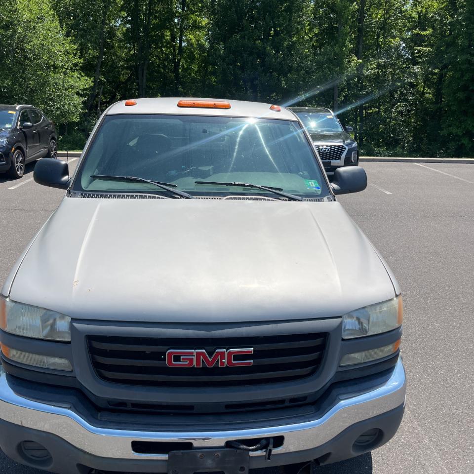 GMC Sierra 2500HD Classic 4WD Ext Cab 143.5" Work Truck 2007