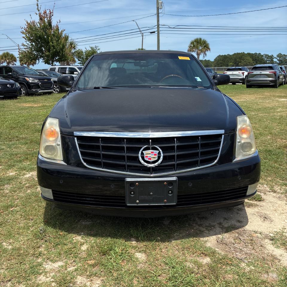 Cadillac DTS 4dr Sdn Performance 2007