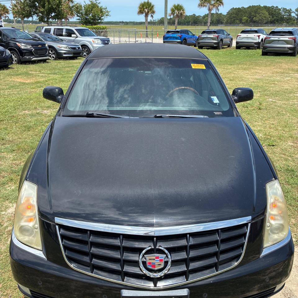 Cadillac DTS 4dr Sdn Performance 2007