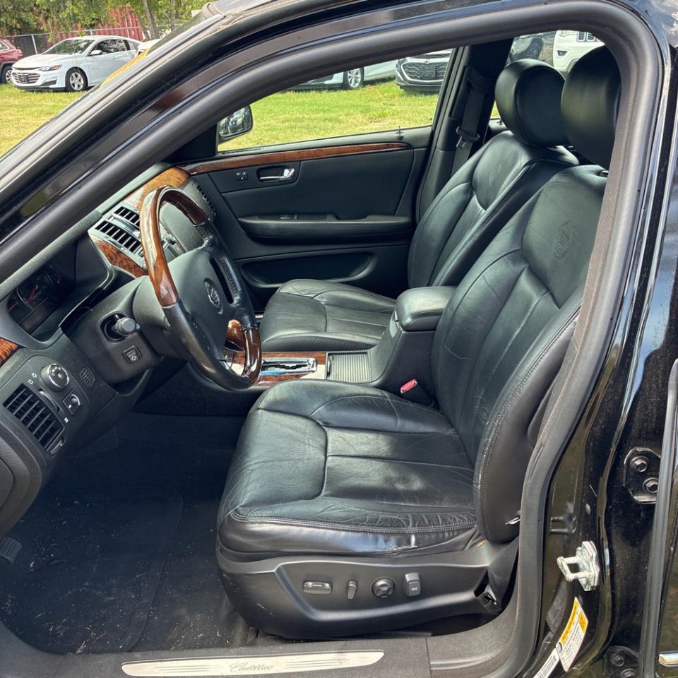 Cadillac DTS 4dr Sdn Performance 2007