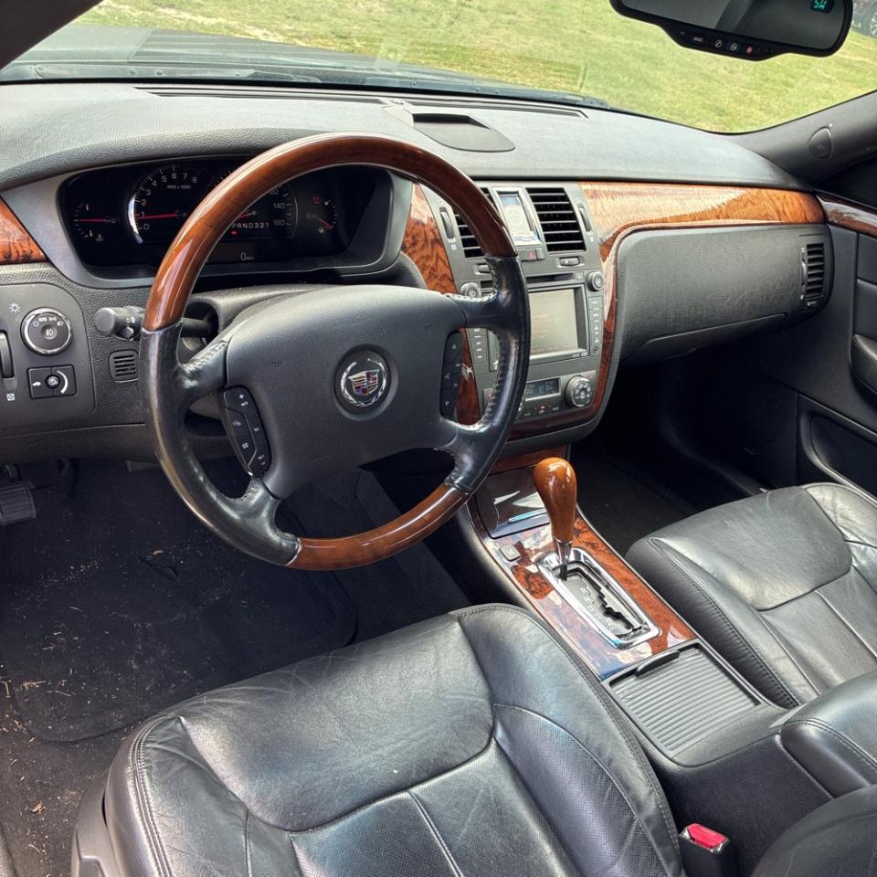 Cadillac DTS 4dr Sdn Performance 2007