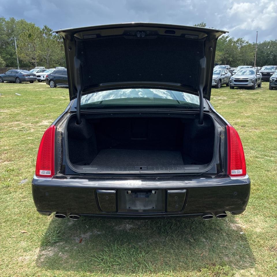 Cadillac DTS 4dr Sdn Performance 2007