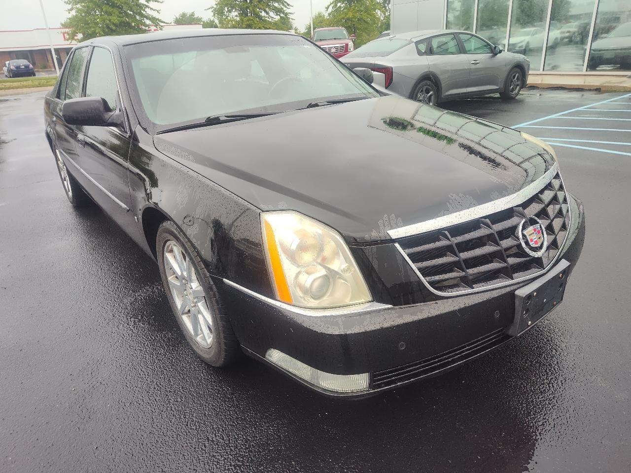 2007 Cadillac DTS Performance Sedan's photo