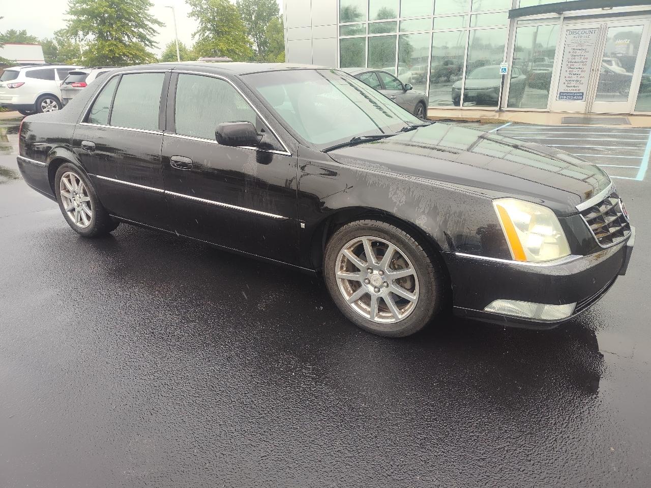 Cadillac DTS 4dr Sdn Performance 2007