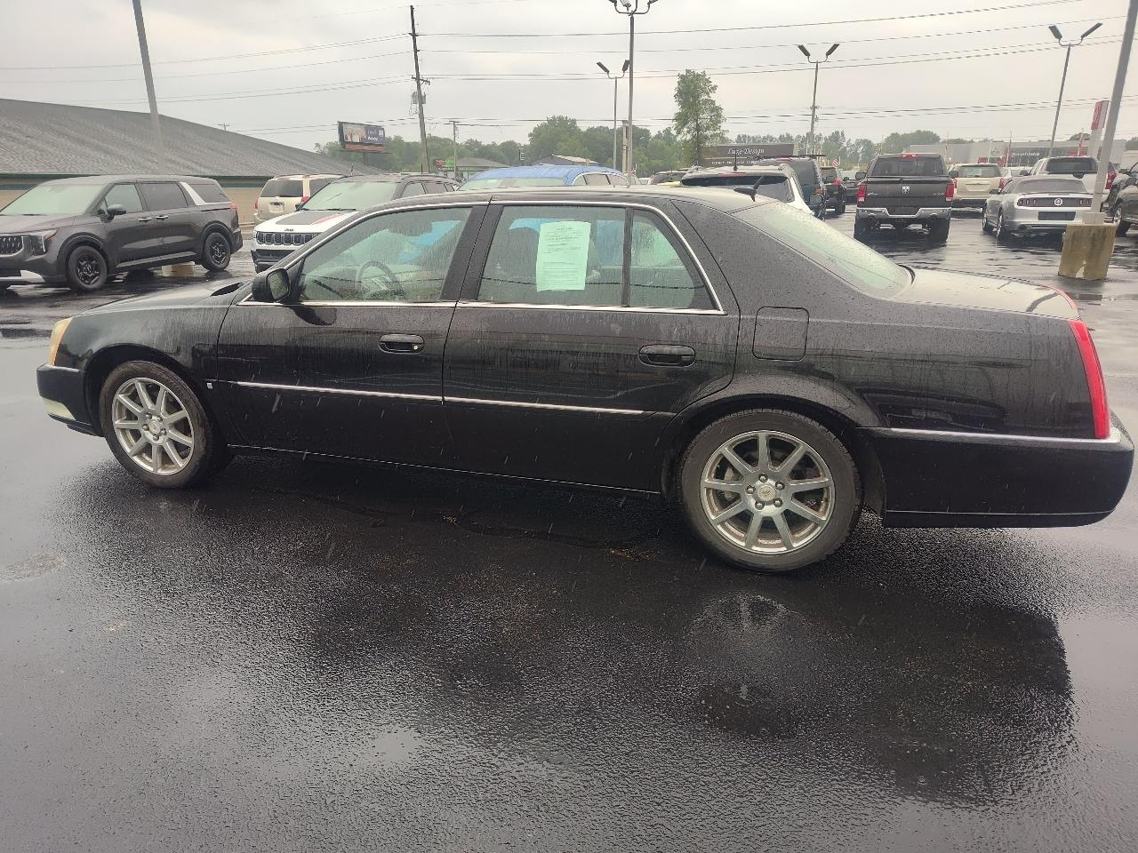 Cadillac DTS 4dr Sdn Performance 2007