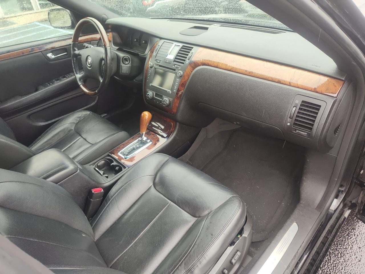 Cadillac DTS 4dr Sdn Performance 2007