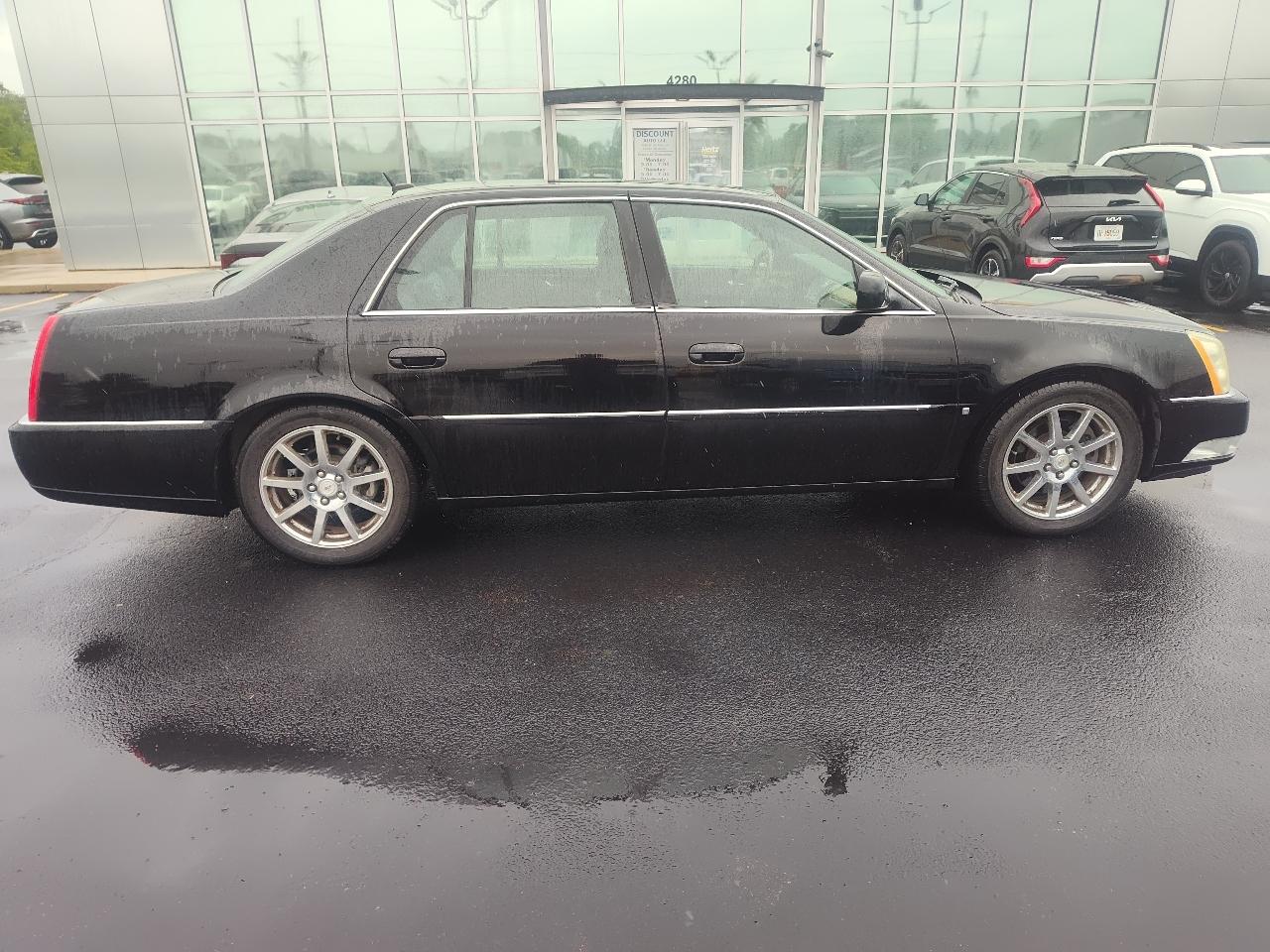 Cadillac DTS 4dr Sdn Performance 2007