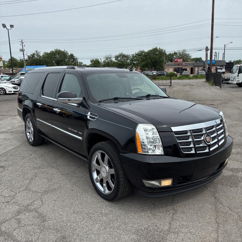 Cadillac Escalade ESV AWD 4dr Luxury 2012