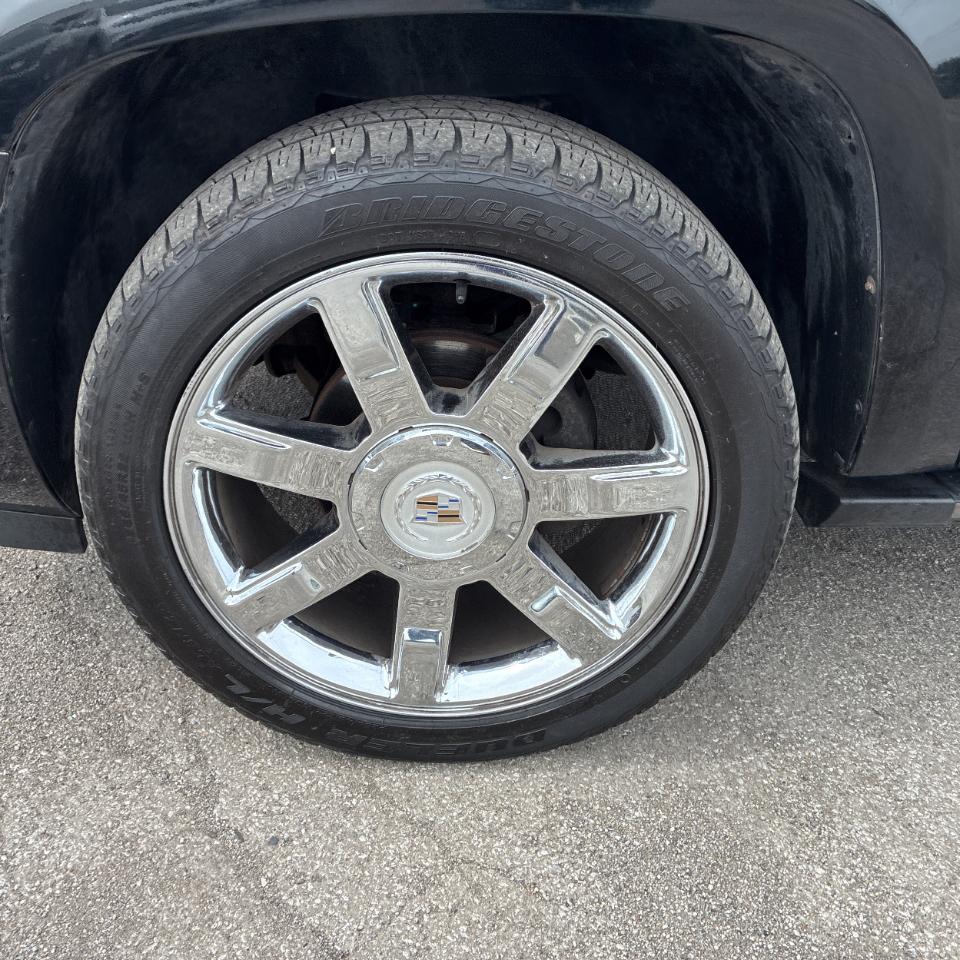 Cadillac Escalade ESV AWD 4dr Luxury 2012