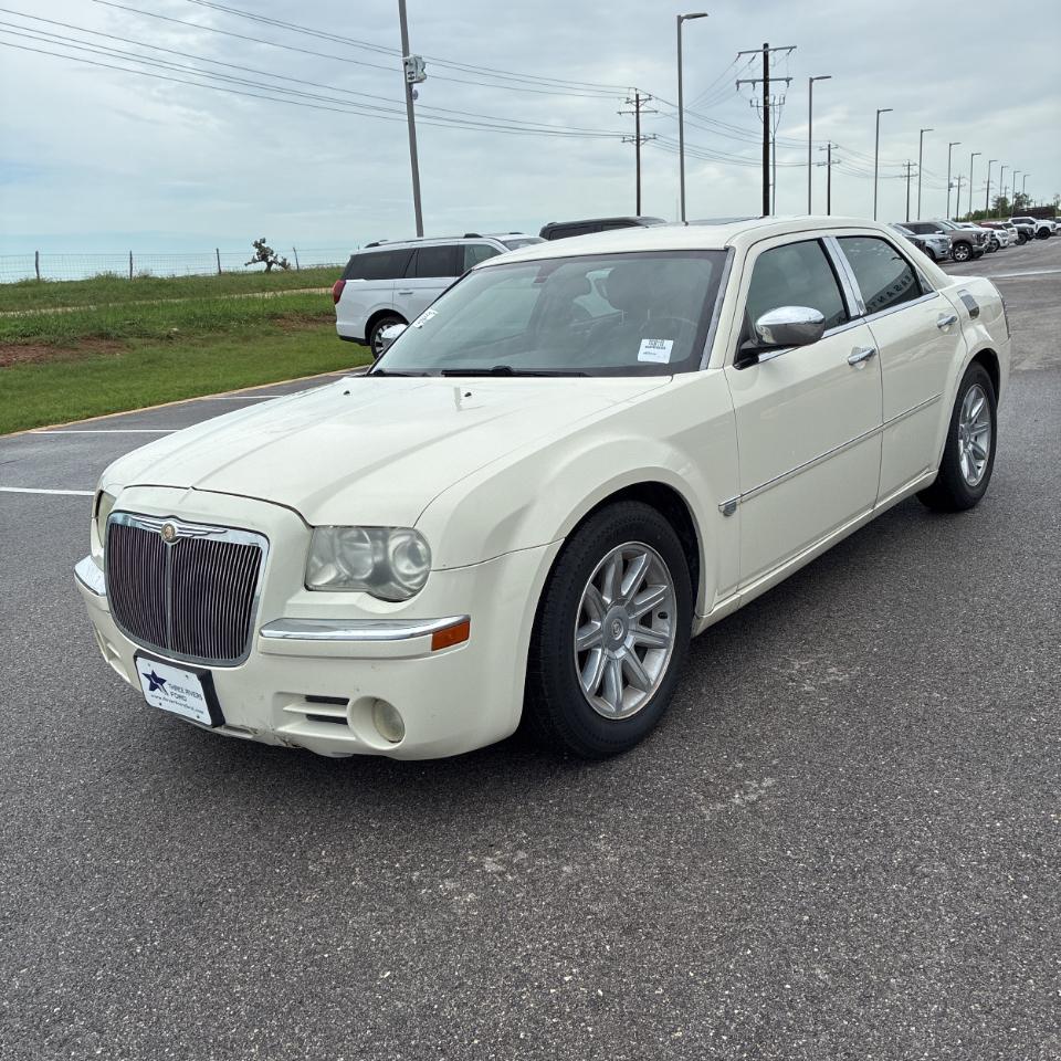 Chrysler 300 4dr Sdn 300C *Ltd Avail* 2005
