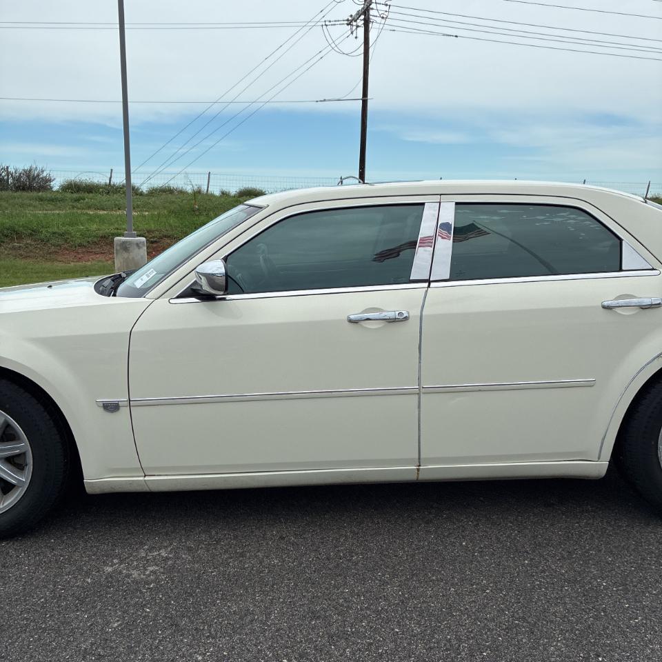 Chrysler 300 4dr Sdn 300C *Ltd Avail* 2005