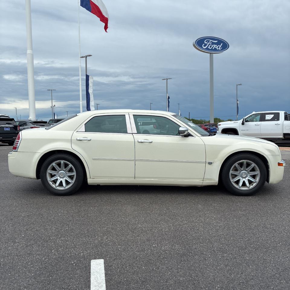 Chrysler 300 4dr Sdn 300C *Ltd Avail* 2005