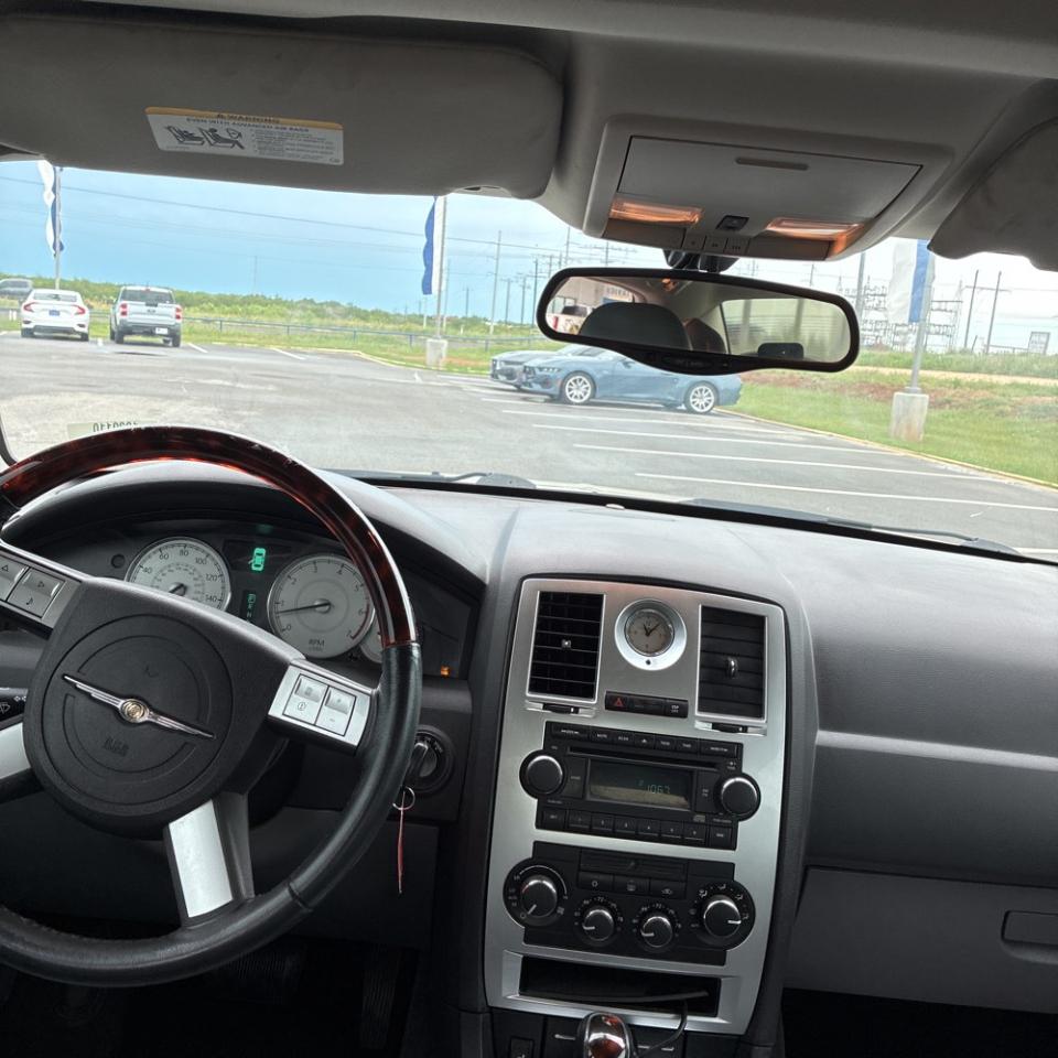 Chrysler 300 4dr Sdn 300C *Ltd Avail* 2005
