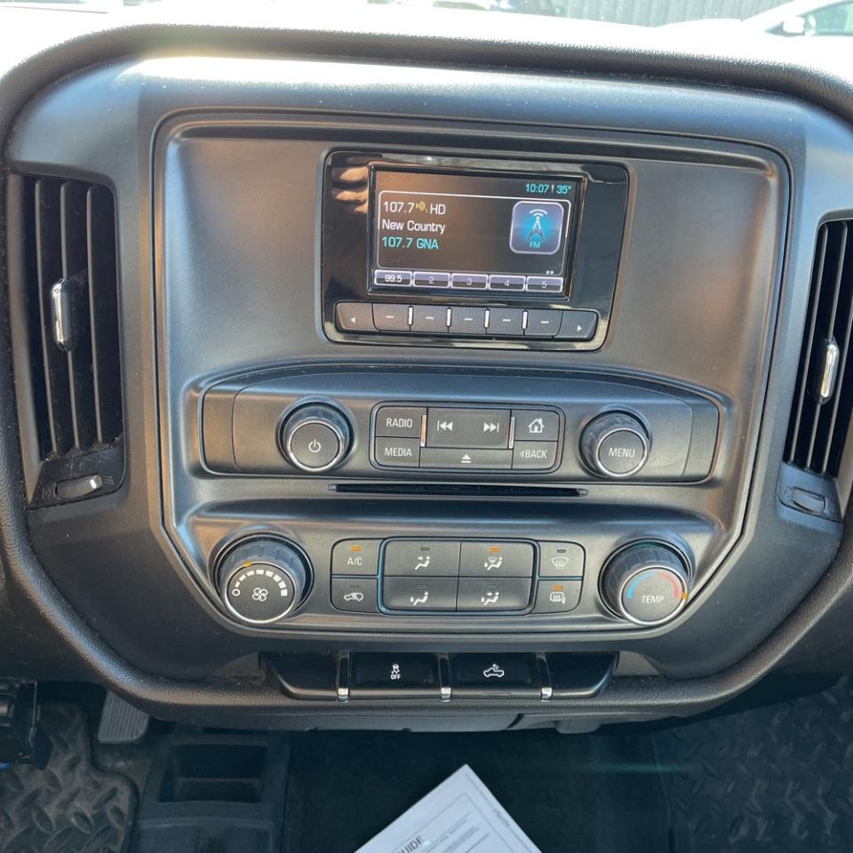 Chevrolet Silverado 1500 4WD Reg Cab 133.0" Work Truck w/2WT 2014