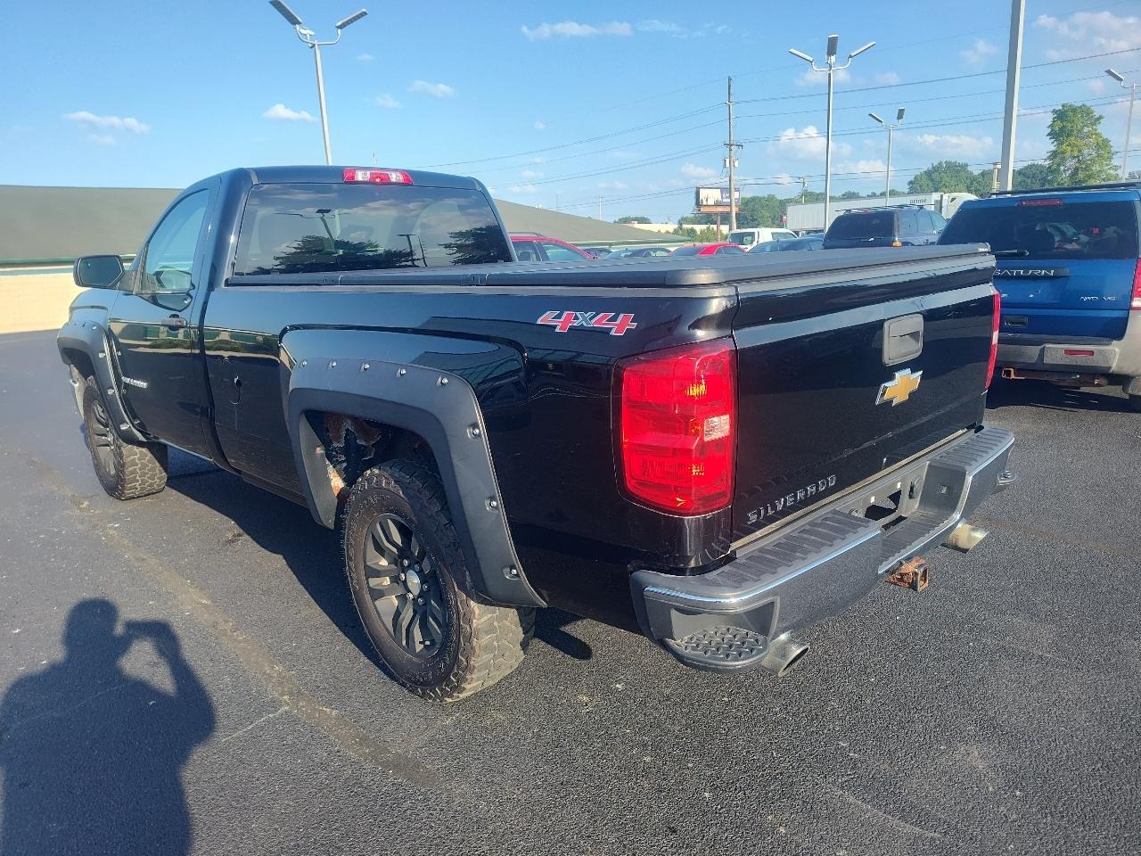 Chevrolet Silverado 1500 4WD Reg Cab 133.0" Work Truck w/2WT 2014