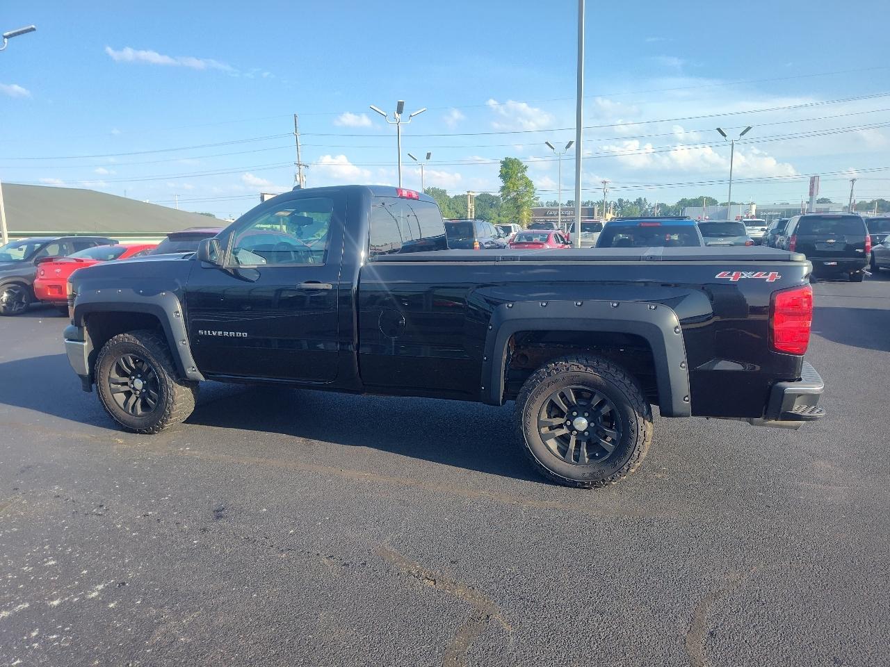 Chevrolet Silverado 1500 4WD Reg Cab 133.0" Work Truck w/2WT 2014