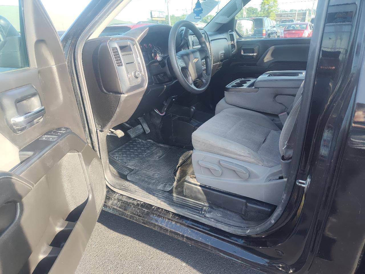 Chevrolet Silverado 1500 4WD Reg Cab 133.0" Work Truck w/2WT 2014