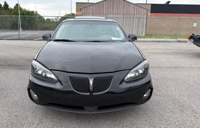 Pontiac Grand Prix 4dr Sdn GT2 2004
