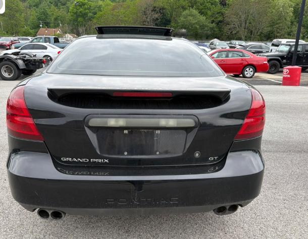 Pontiac Grand Prix 4dr Sdn GT2 2004