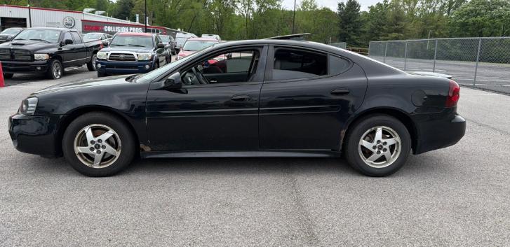 Pontiac Grand Prix 4dr Sdn GT2 2004