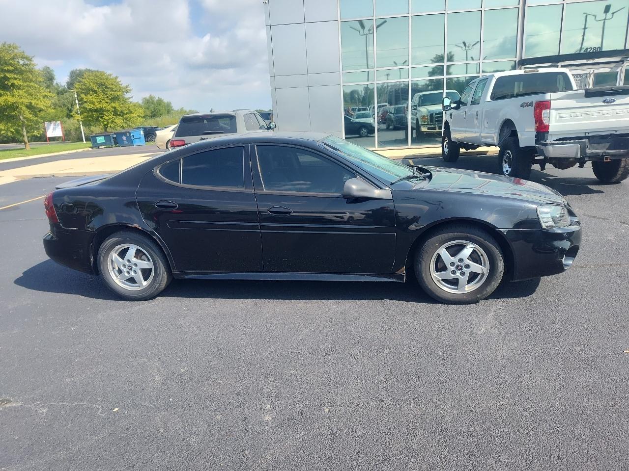 Pontiac Grand Prix 4dr Sdn GT2 2004