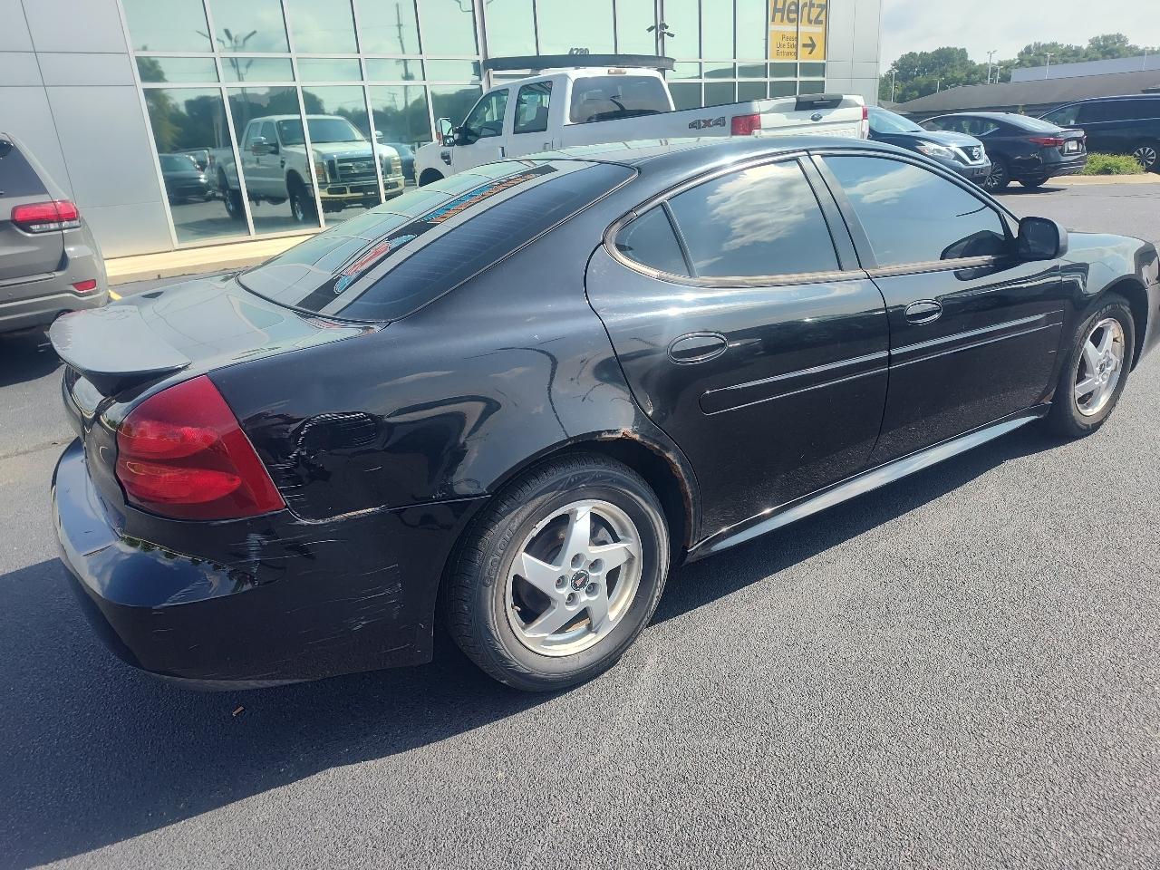 Pontiac Grand Prix 4dr Sdn GT2 2004