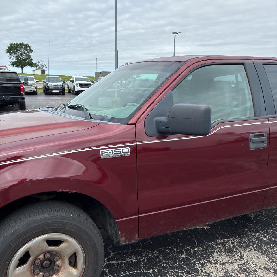 Ford F-150 Supercab 133" XLT 2005