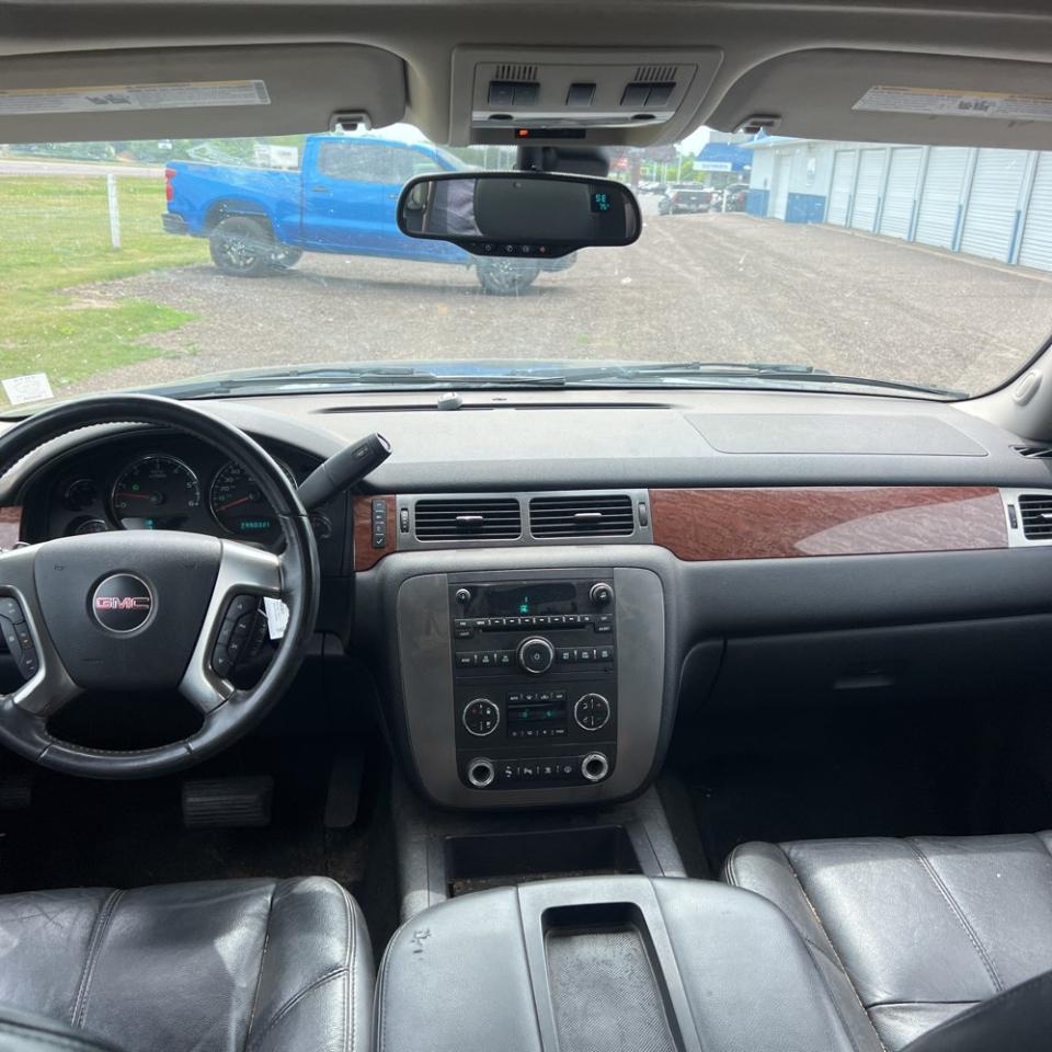 GMC Yukon 4WD 4dr 1500 SLT 2007
