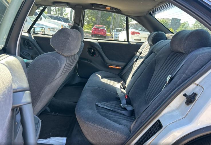 Pontiac Bonneville 4dr Sdn SE 1999