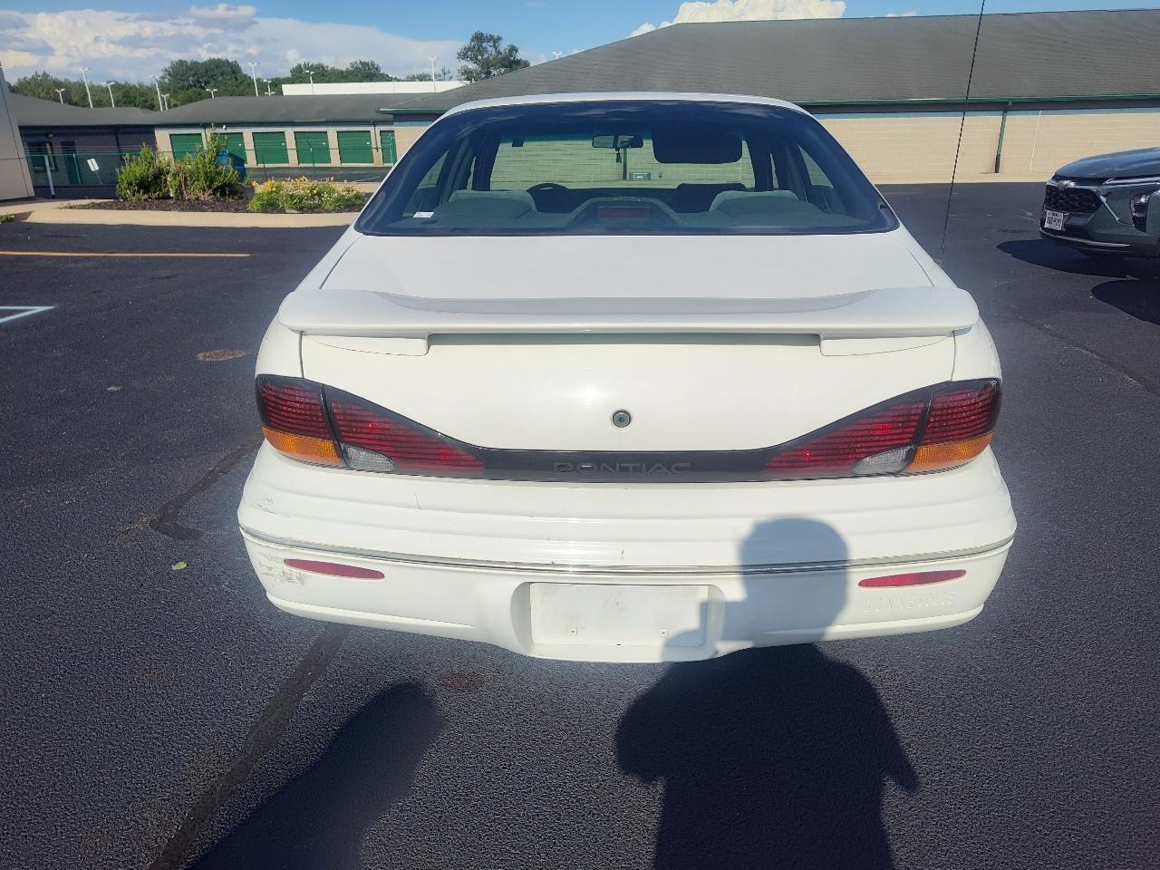Pontiac Bonneville 4dr Sdn SE 1999