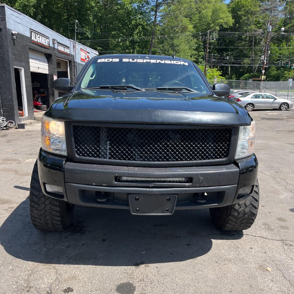 Chevrolet Silverado 1500 4WD Crew Cab 143.5" LT 2011