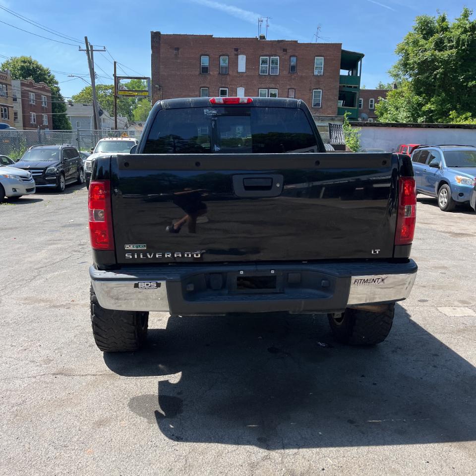 Chevrolet Silverado 1500 4WD Crew Cab 143.5" LT 2011
