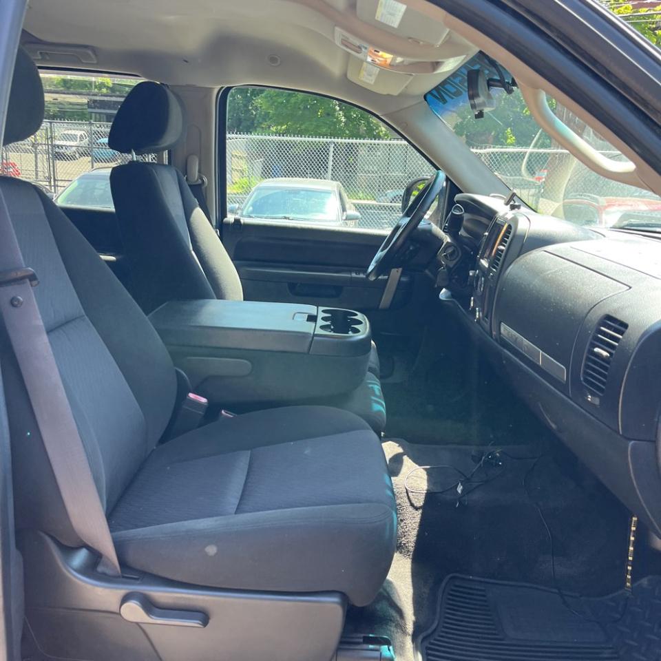 Chevrolet Silverado 1500 4WD Crew Cab 143.5" LT 2011