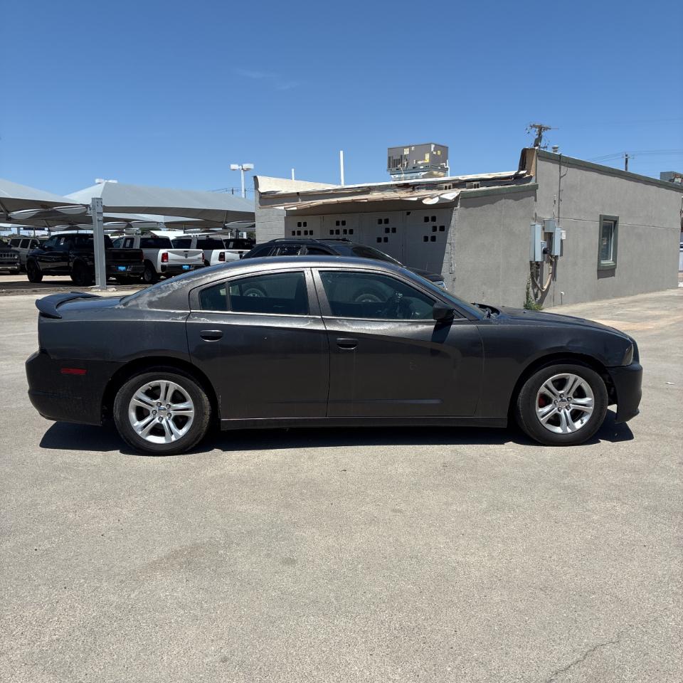 Dodge Charger 4dr Sdn SE RWD 2014