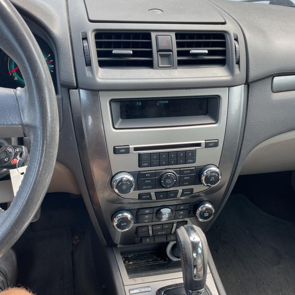 Ford Fusion 4dr Sdn SEL FWD 2010