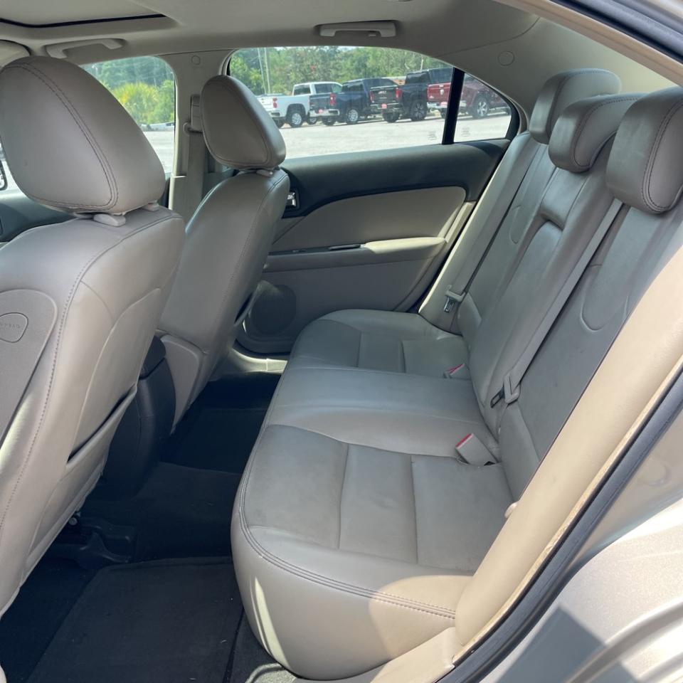 Ford Fusion 4dr Sdn SEL FWD 2010