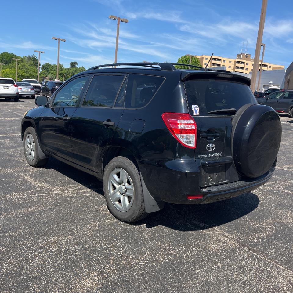 Toyota RAV4 4WD 4dr 4-cyl 4-Spd AT (Natl) 2009