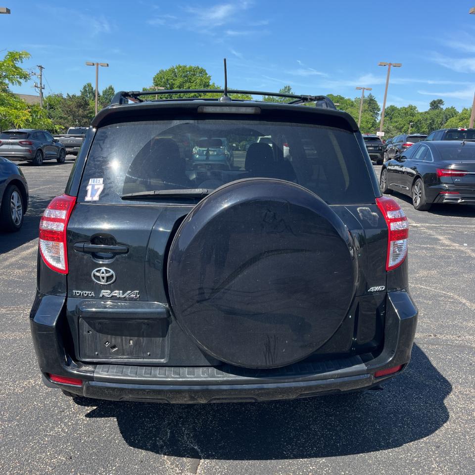 Toyota RAV4 4WD 4dr 4-cyl 4-Spd AT (Natl) 2009