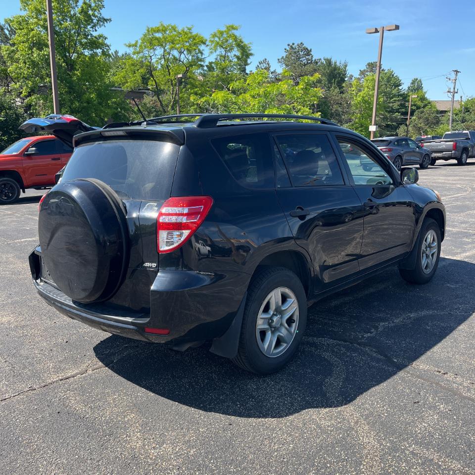 Toyota RAV4 4WD 4dr 4-cyl 4-Spd AT (Natl) 2009