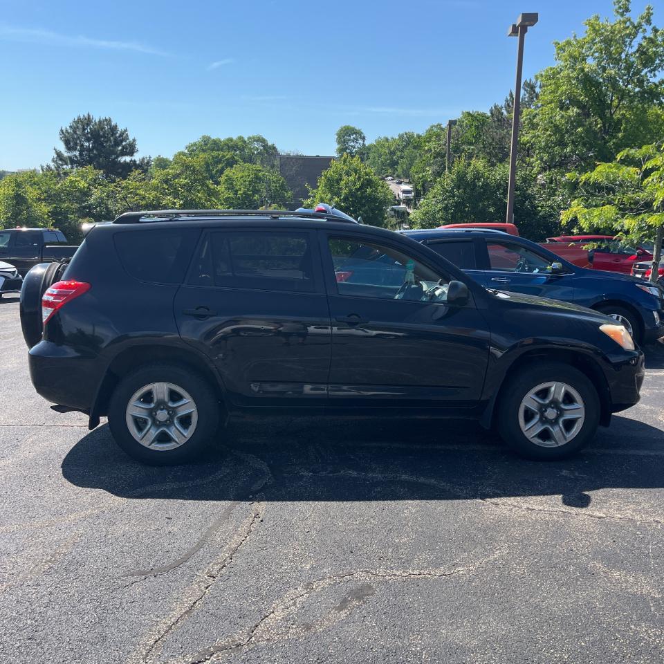 Toyota RAV4 4WD 4dr 4-cyl 4-Spd AT (Natl) 2009