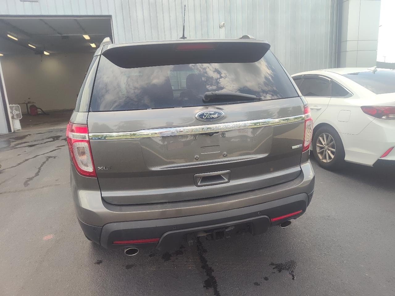 Ford Explorer 4WD 4dr XLT 2013