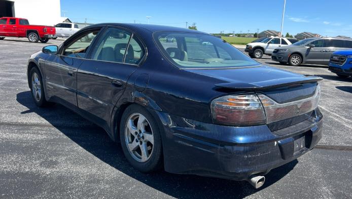 Pontiac Bonneville 4dr Sdn SLE 2002