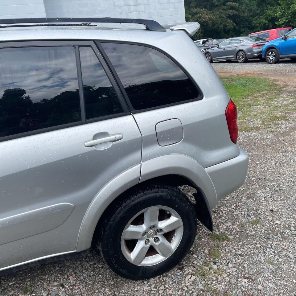Toyota RAV4 4WD 4dr 4-cyl (Natl) 2004