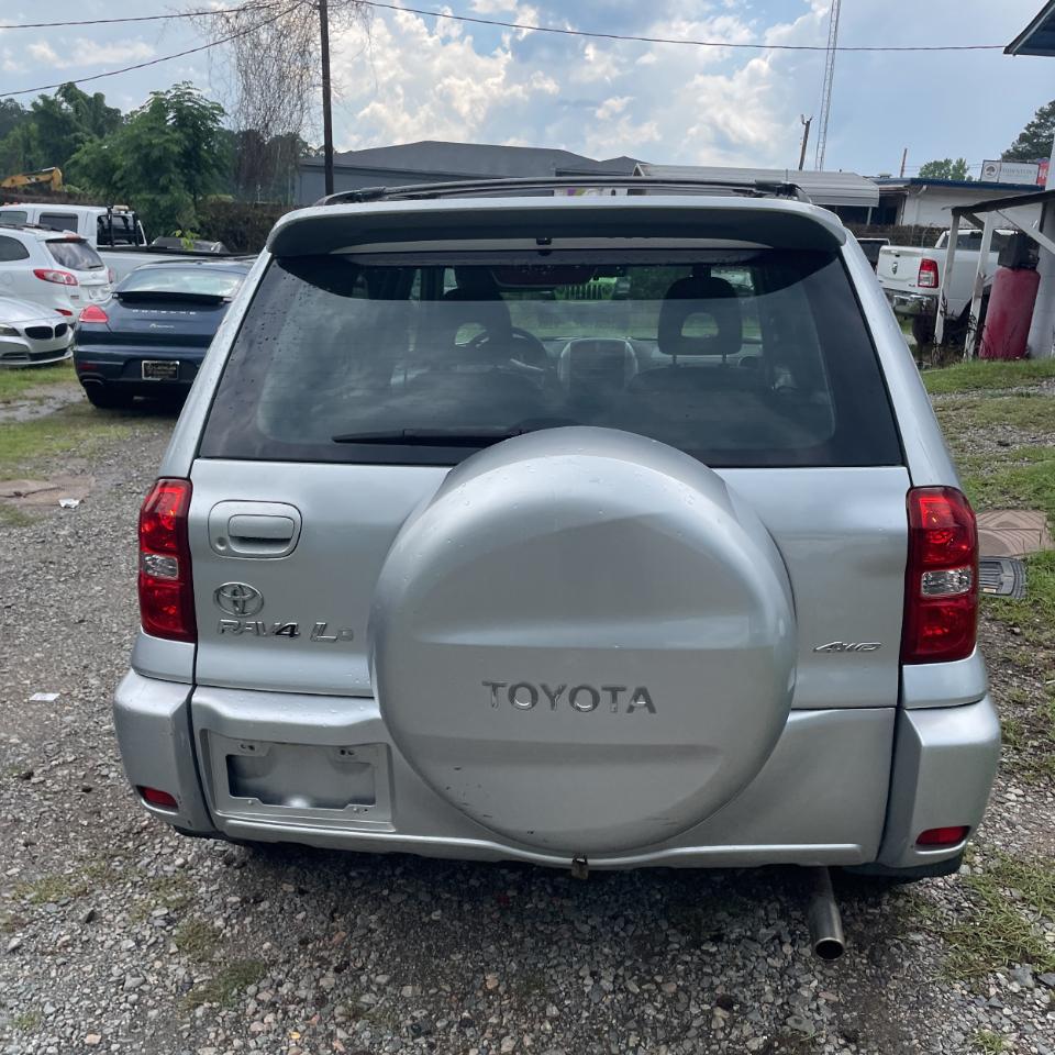 Toyota RAV4 4WD 4dr 4-cyl (Natl) 2004